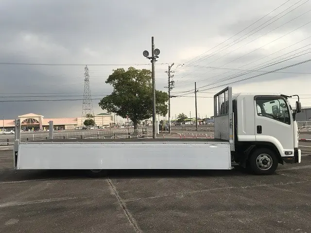 いすゞ フォワード TKG-FRR90S2(2WD)の写真15