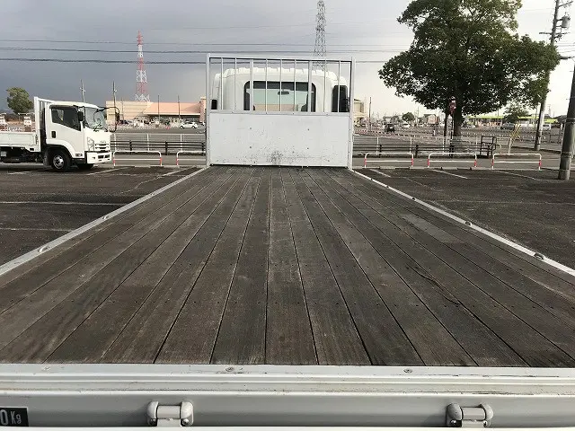 いすゞ フォワード TKG-FRR90S2(2WD)の写真16