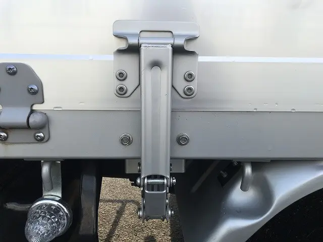 いすゞ フォワード TKG-FRR90S2(2WD)の写真29