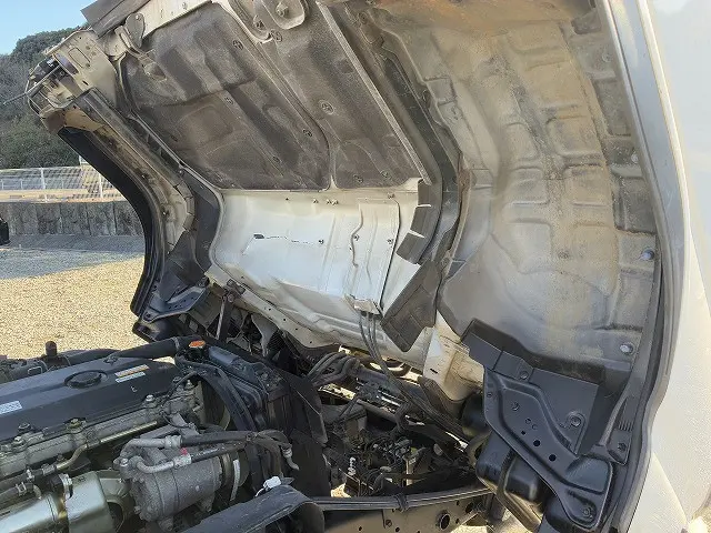 いすゞ エルフ PB-NPR81ARの写真26