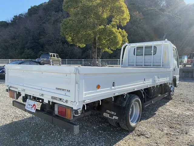 いすゞ エルフ PB-NPR81ARの写真32