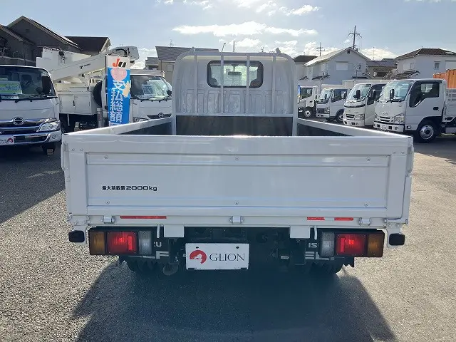 いすゞ エルフ 2RG-NJR88A(2WD)の写真7