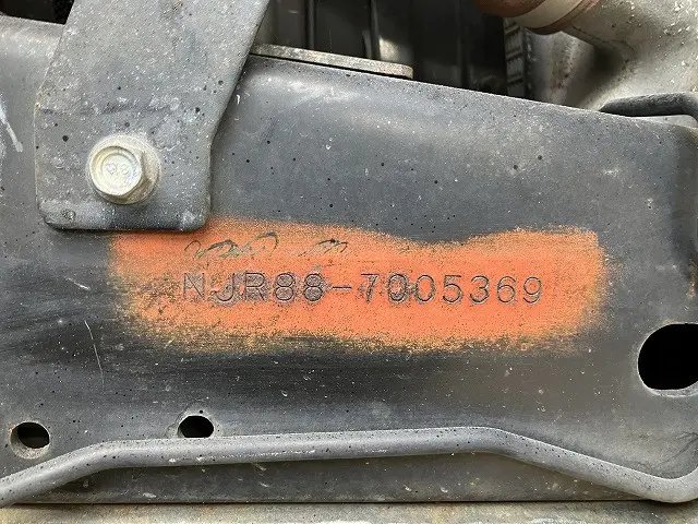 いすゞ エルフ 2RG-NJR88A(2WD)の写真21