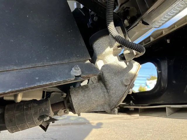 いすゞ エルフ 2RG-NJR88A(2WD)の写真22