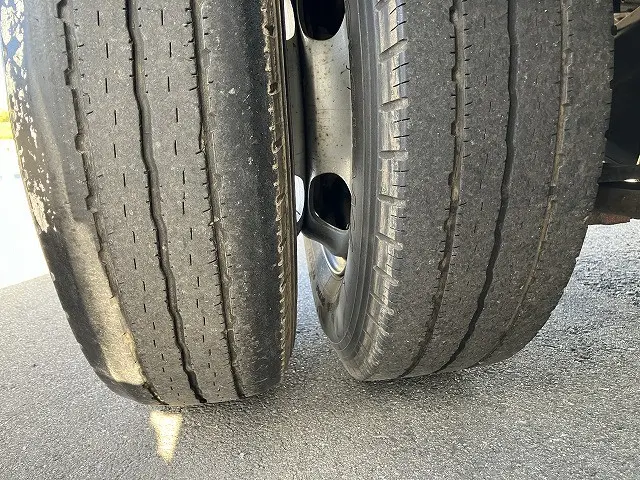 いすゞ エルフ 2RG-NJR88A(2WD)の写真28