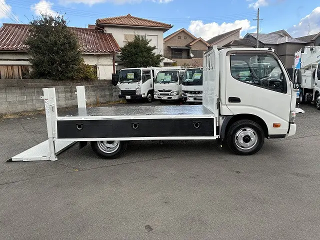 日野 デュトロ TKG-XZC605M(2WD)の写真12