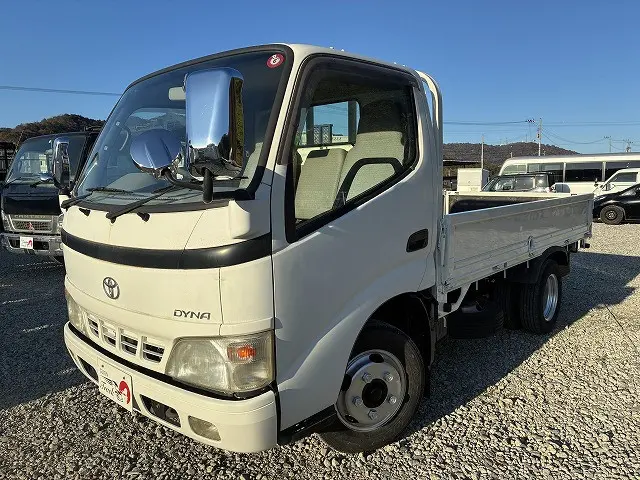 トヨタ ダイナ KK-XZU302(2WD)の写真1