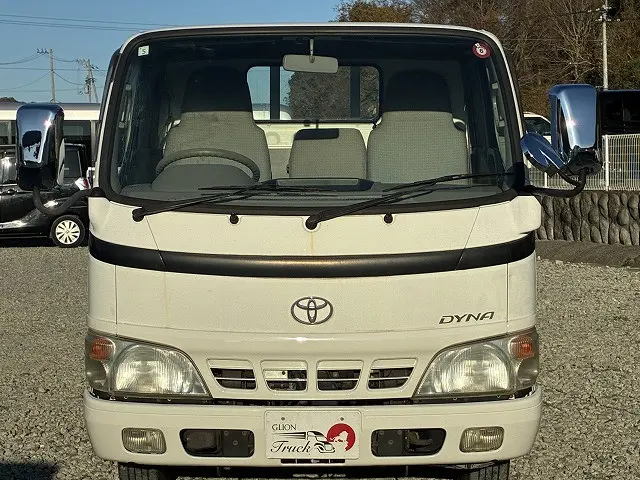 トヨタ ダイナ KK-XZU302(2WD)の写真2