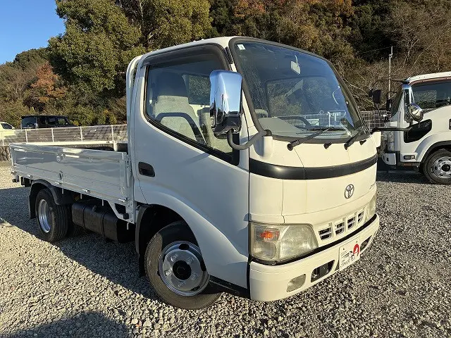 トヨタ ダイナ KK-XZU302(2WD)の写真3