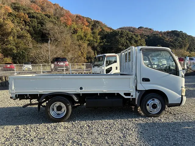 トヨタ ダイナ KK-XZU302(2WD)の写真5