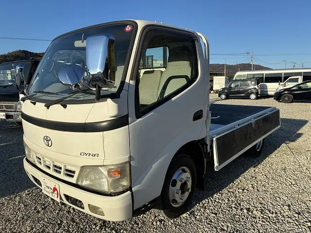 トヨタ ダイナ KK-XZU302(2WD)の写真9