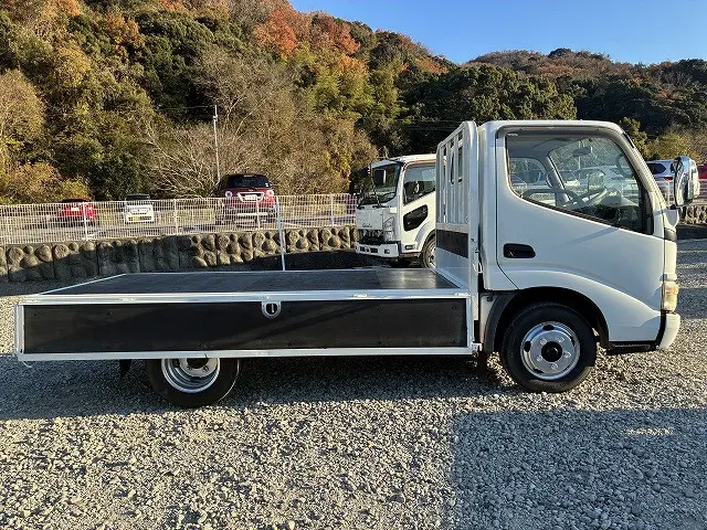 トヨタ ダイナ KK-XZU302(2WD)の写真12