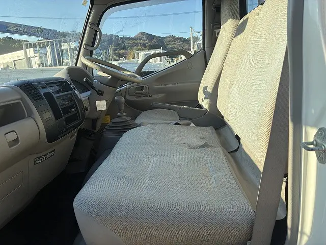 トヨタ ダイナ KK-XZU302(2WD)の写真25