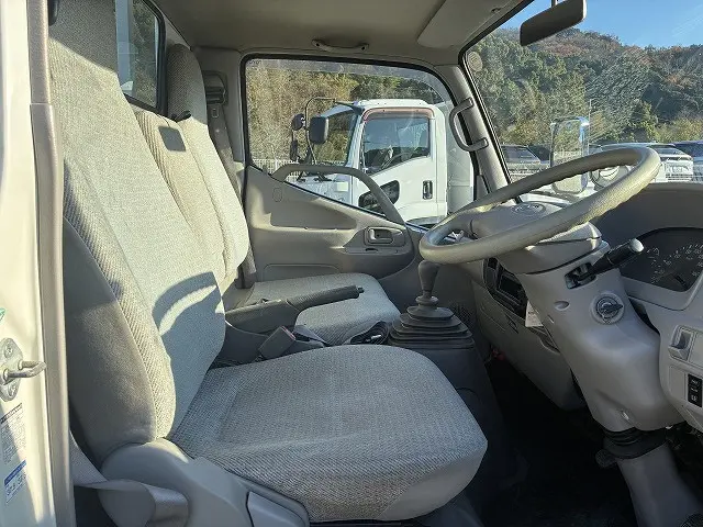 トヨタ ダイナ KK-XZU302(2WD)の写真26