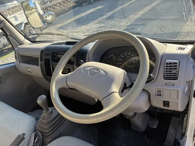 トヨタ ダイナ KK-XZU302(2WD)の写真28