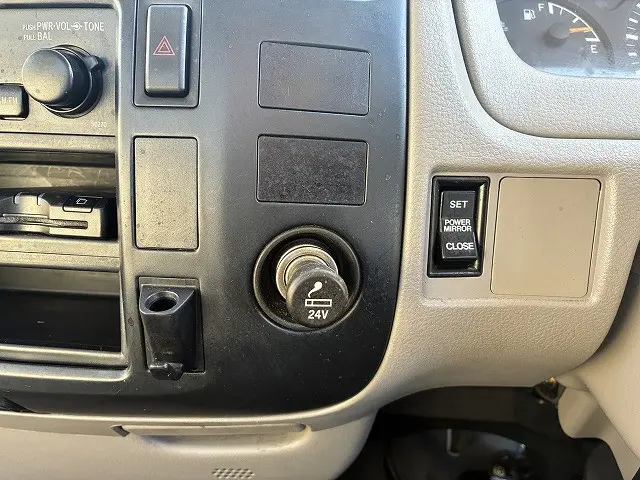 トヨタ ダイナ KK-XZU302(2WD)の写真30