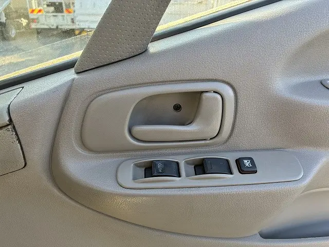 トヨタ ダイナ KK-XZU302(2WD)の写真34