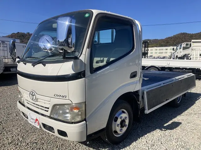 トヨタ ダイナ BDG-XZU504(2WD)の写真9