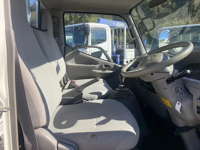 トヨタ ダイナ BDG-XZU504(2WD)の写真27