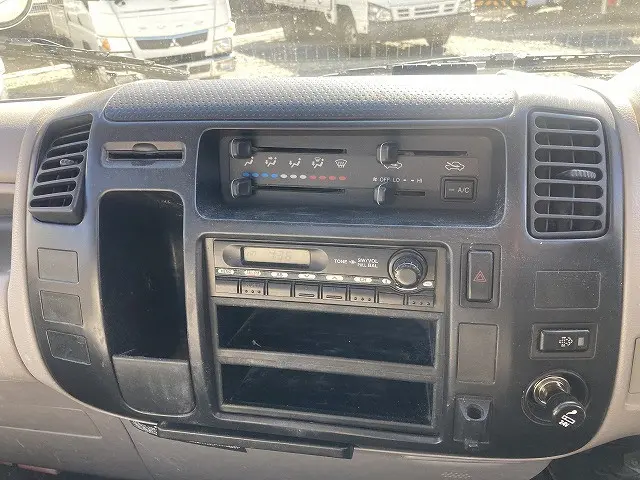 トヨタ ダイナ BDG-XZU504(2WD)の写真30