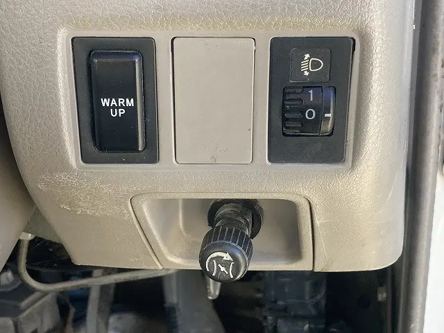 トヨタ ダイナ BDG-XZU504(2WD)の写真33