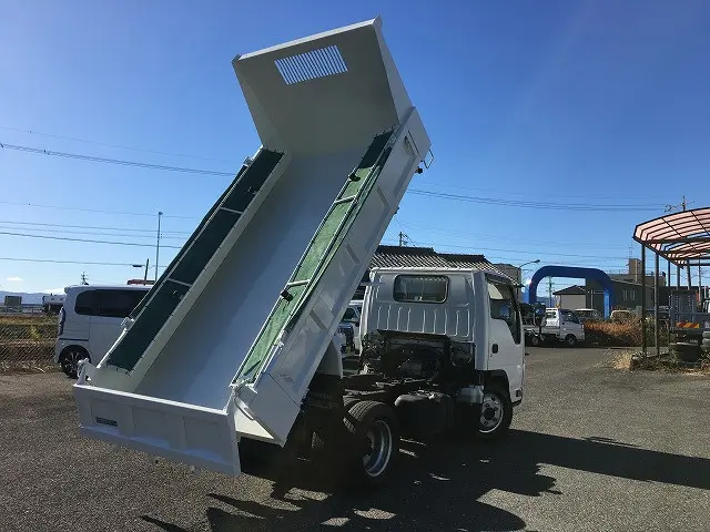 いすゞ エルフ TPG-NKR85AD(2WD)の写真8