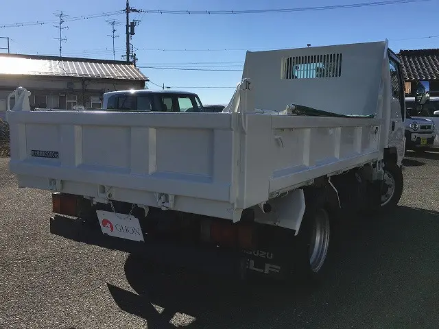 いすゞ エルフ TPG-NKR85AD(2WD)の写真16