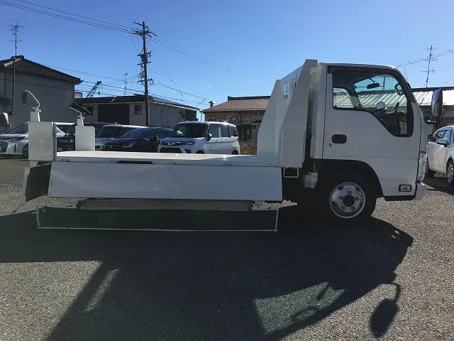 いすゞ エルフ TPG-NKR85AD(2WD)の写真20