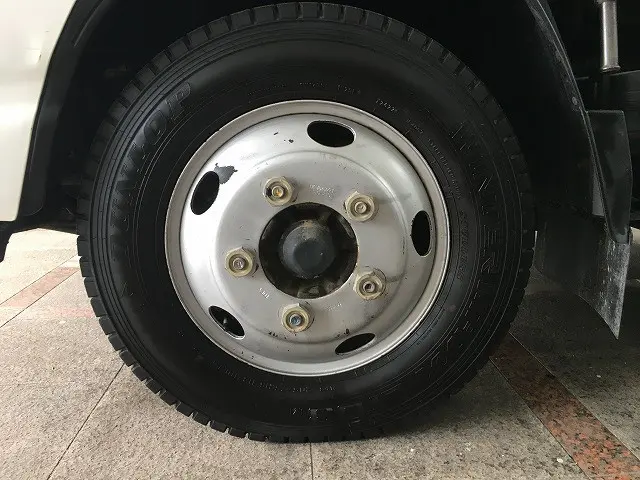 いすゞ エルフ TPG-NKR85AD(2WD)の写真35