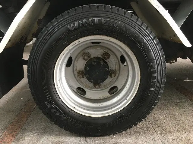 いすゞ エルフ TPG-NKR85AD(2WD)の写真37