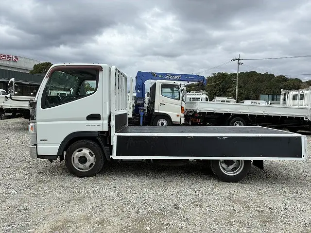 三菱 キャンター TPG-FBA20(2WD)の写真11