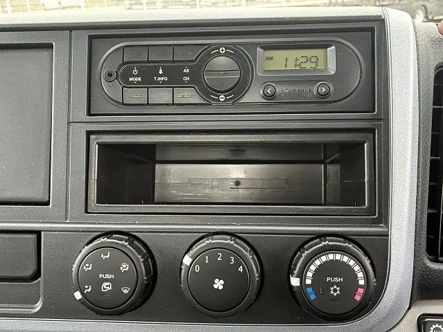 三菱 キャンター TPG-FBA20(2WD)の写真30