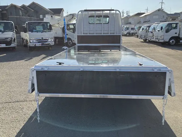 いすゞ エルフ PB-NPR81AN(2WD)の写真14