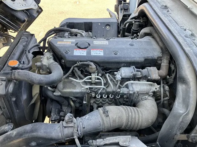 いすゞ エルフ PB-NPR81AN(2WD)の写真16