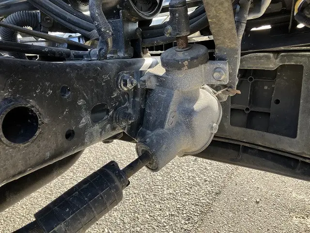 いすゞ エルフ PB-NPR81AN(2WD)の写真22