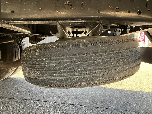 いすゞ エルフ PB-NPR81AN(2WD)の写真25