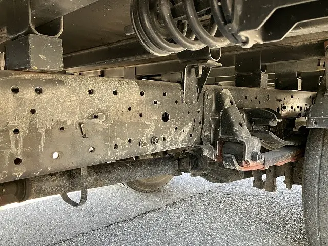 いすゞ エルフ PB-NPR81AN(2WD)の写真26