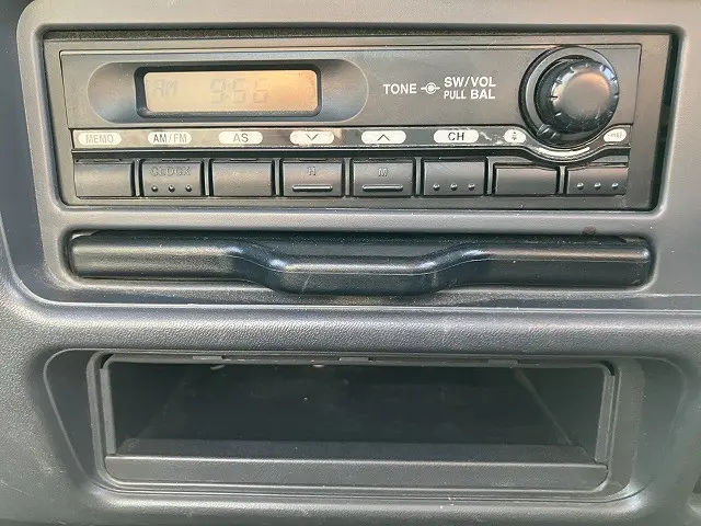 いすゞ エルフ PB-NPR81AN(2WD)の写真38