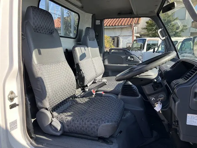 いすゞ エルフ PB-NPR81AN(2WD)の写真42