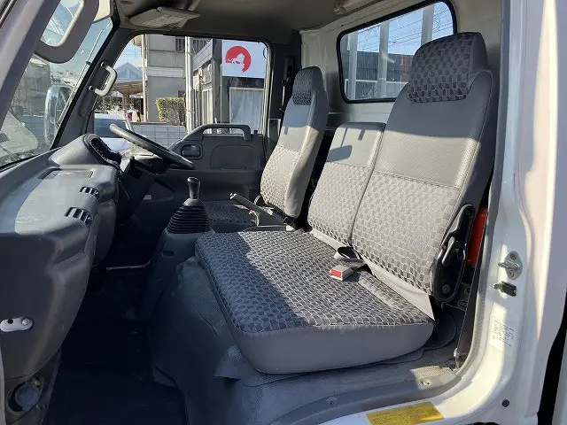 いすゞ エルフ PB-NPR81AN(2WD)の写真43