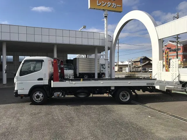 三菱 キャンター 2PG-FEB80(2WD)の写真4