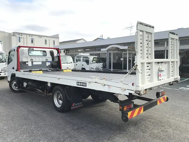 三菱 キャンター 2PG-FEB80(2WD)の写真6