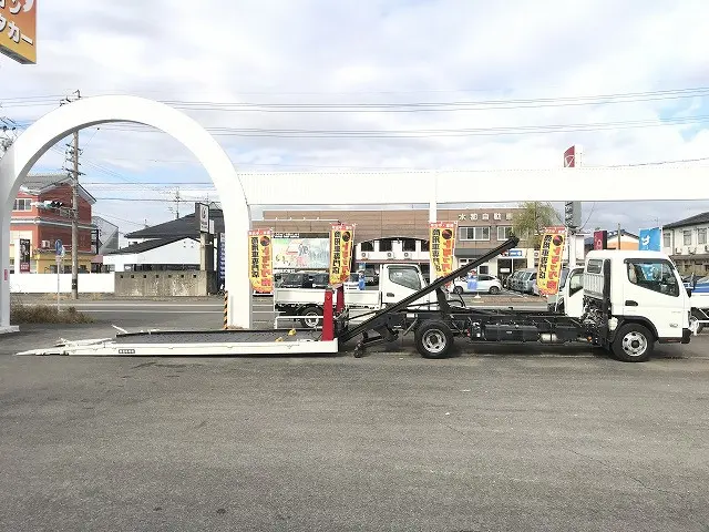 三菱 キャンター 2PG-FEB80(2WD)の写真12