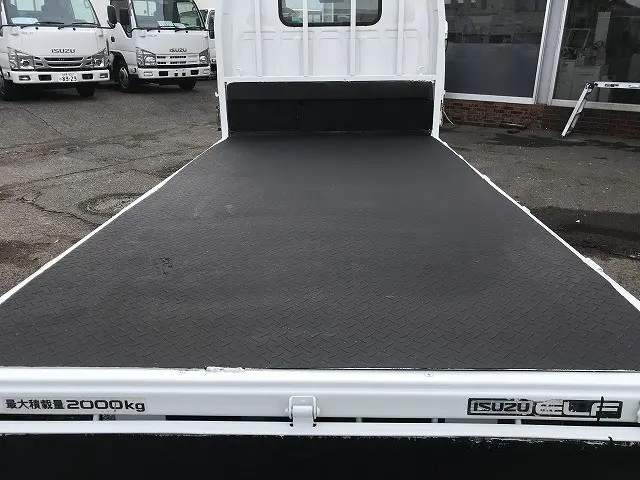 いすゞ エルフ KR-NKR81EA(2WD)の写真16