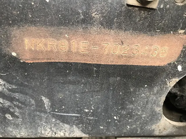 いすゞ エルフ KR-NKR81EA(2WD)の写真21