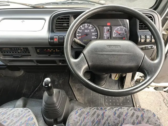 いすゞ エルフ KR-NKR81EA(2WD)の写真42