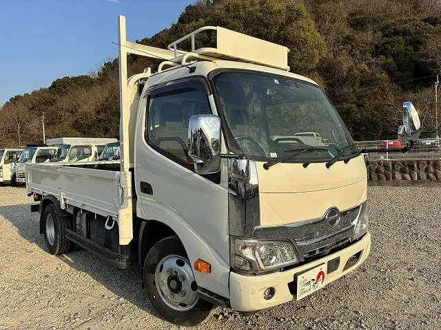 日野 デュトロ 2RG-XZU645M(2WD)の写真3