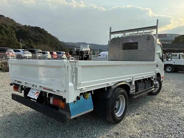 日野 デュトロ 2RG-XZU645M(2WD)の写真8