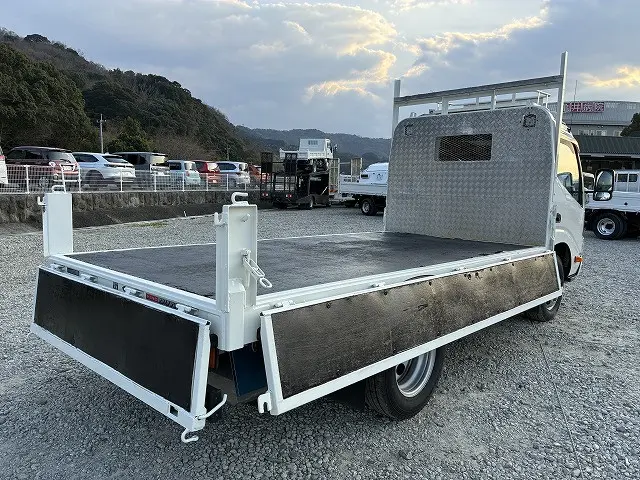 日野 デュトロ 2RG-XZU645M(2WD)の写真15