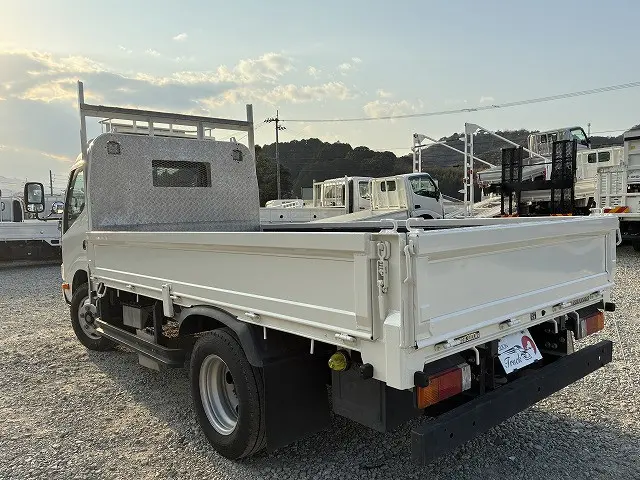 日野 デュトロ 2RG-XZU645M(2WD)の写真24